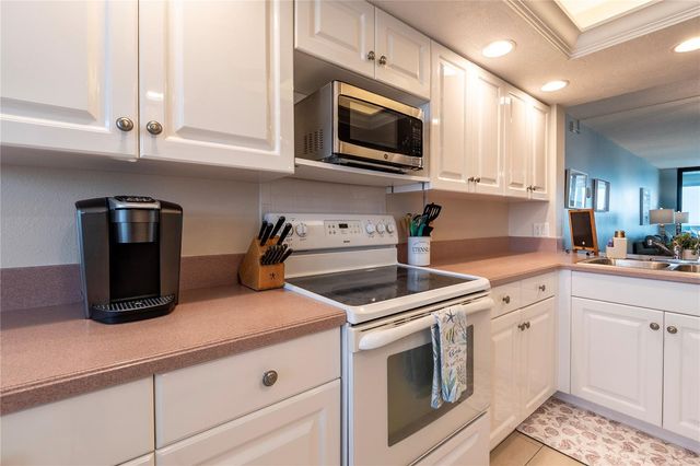 17900 GULF BOULEVARD 11C, Redington Shores, FL 33708