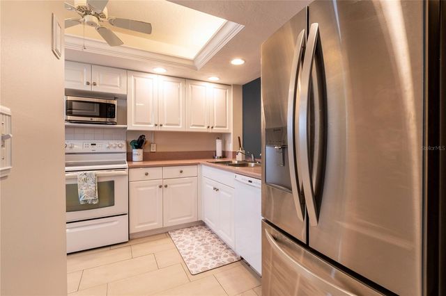 17900 GULF BOULEVARD 11C, Redington Shores, FL 33708