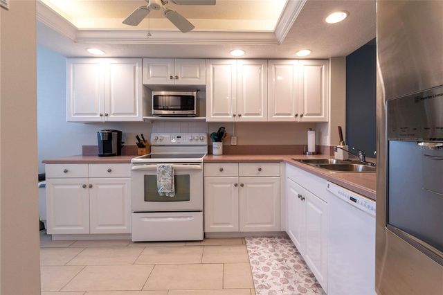 17900 GULF BOULEVARD 11C, Redington Shores, FL 33708