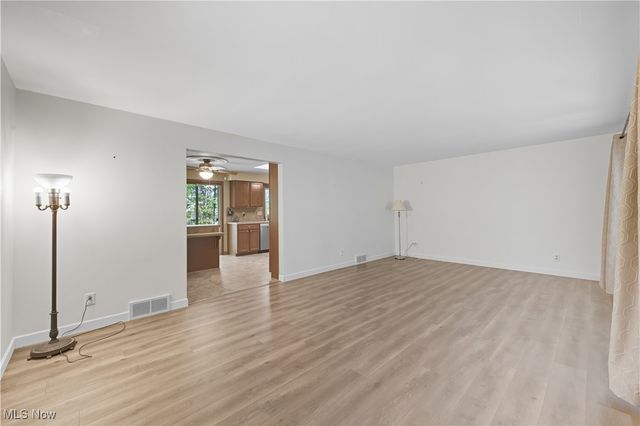 11 Hillside Drive, Girard, OH 44420