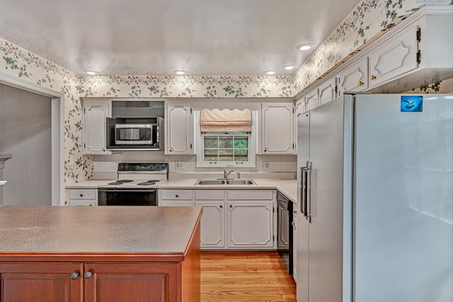 3331 Longhorn RD, Roanoke, VA 24018