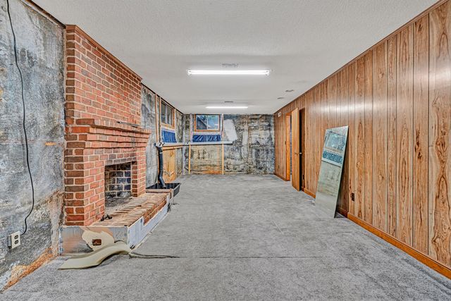 3331 Longhorn RD, Roanoke, VA 24018