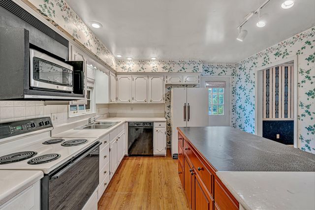 3331 Longhorn RD, Roanoke, VA 24018