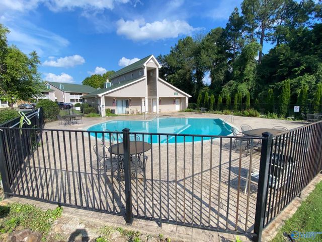 6642 Willow Pointe Drive NW A, Huntsville, AL 35806