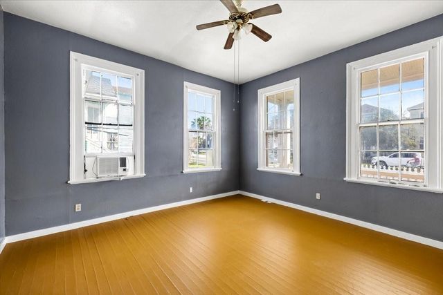 1524 Mechanic Street 2, Galveston, TX 77550