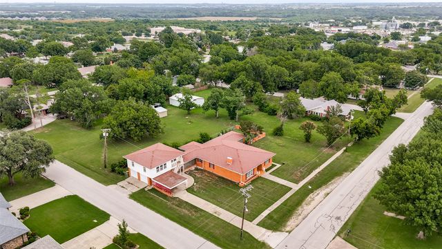 618 W 5th Street, Justin, TX 76247