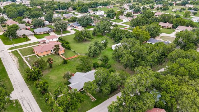 618 W 5th Street, Justin, TX 76247