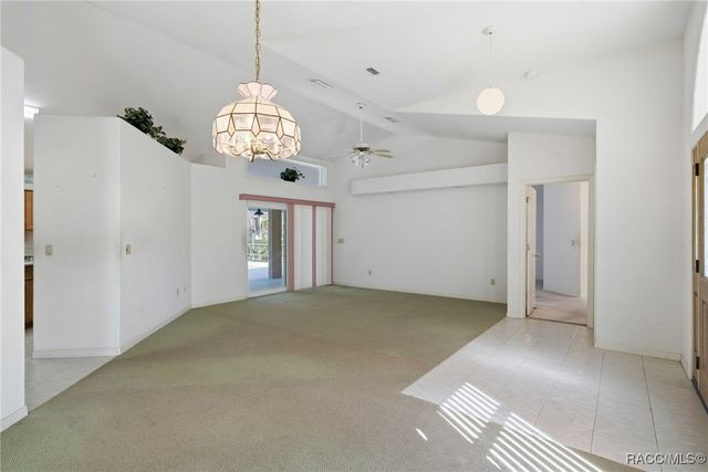 3755 W Douglasfir Circle, Beverly Hills, FL 34465