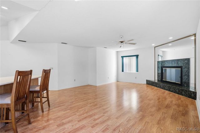 3755 W Douglasfir Circle, Beverly Hills, FL 34465