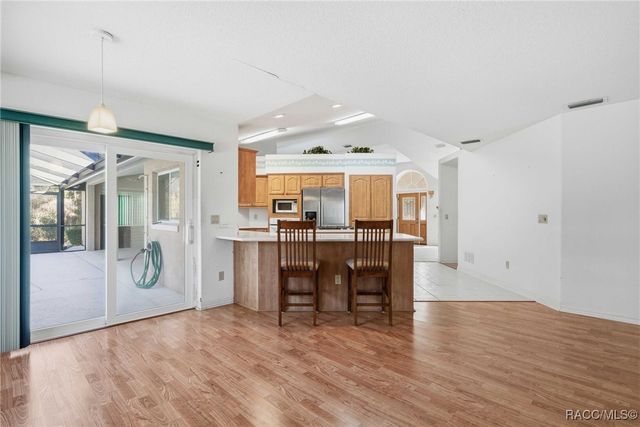 3755 W Douglasfir Circle, Beverly Hills, FL 34465