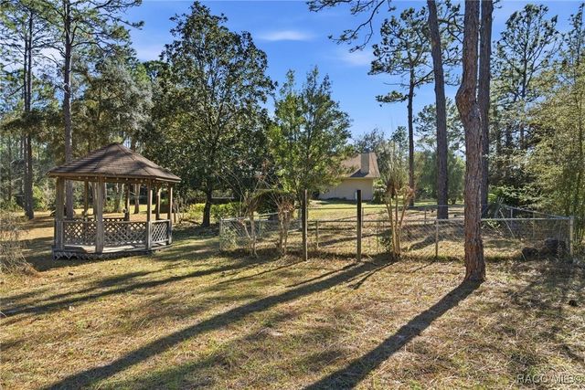 3755 W Douglasfir Circle, Beverly Hills, FL 34465