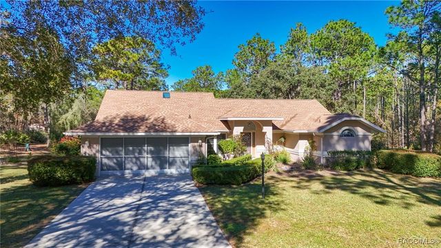 3755 W Douglasfir Circle, Beverly Hills, FL 34465