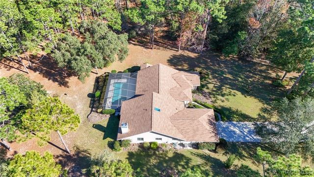 3755 W Douglasfir Circle, Beverly Hills, FL 34465