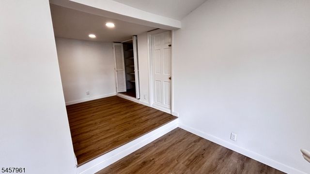 20 Garbarino Ave, Wanaque Boro, NJ 07465