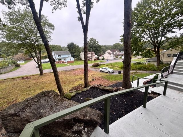 20 Garbarino Ave, Wanaque Boro, NJ 07465