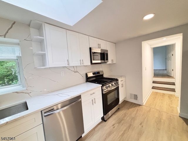 20 Garbarino Ave, Wanaque Boro, NJ 07465