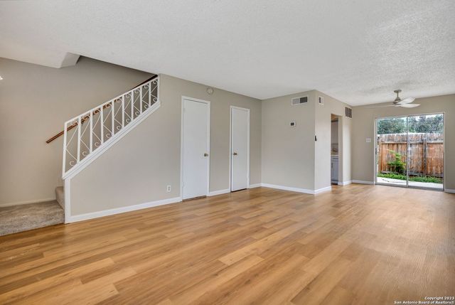 929 OBLATE DR, San Antonio, TX 78216