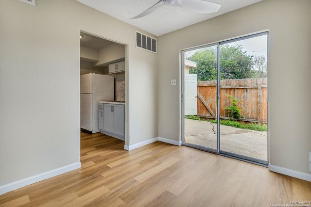 929 OBLATE DR, San Antonio, TX 78216