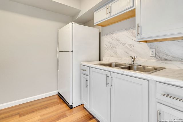 929 OBLATE DR, San Antonio, TX 78216