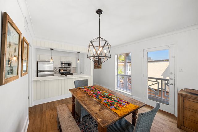5907 E University Boulevard 201, Dallas, TX 75206