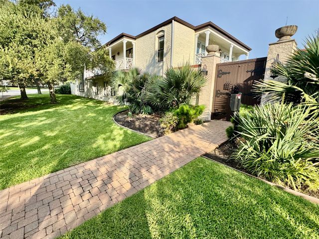 5907 E University Boulevard 201, Dallas, TX 75206