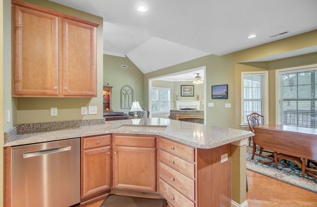 301 Renau Boulevard, Summerville, SC 29483