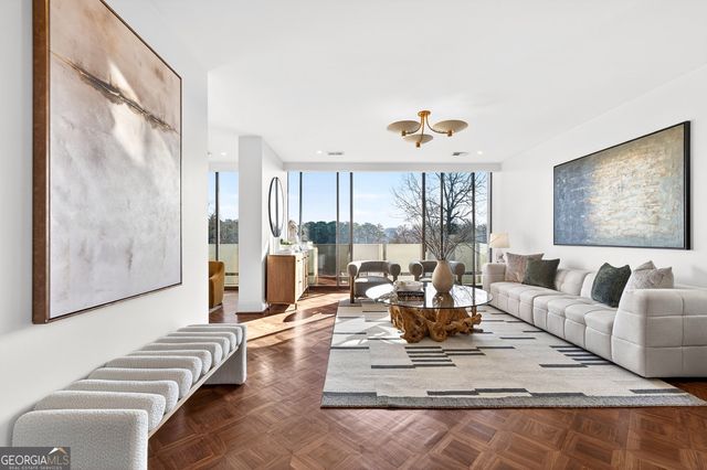 2575 Peachtree Road NE 7E, Atlanta, GA 30305