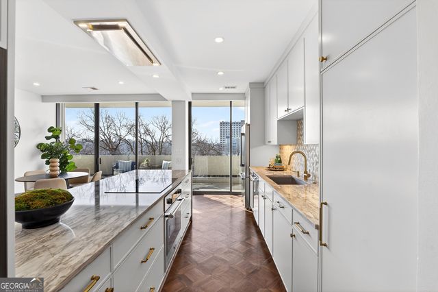 2575 Peachtree Road NE 7E, Atlanta, GA 30305