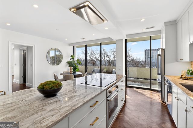 2575 Peachtree Road NE 7E, Atlanta, GA 30305