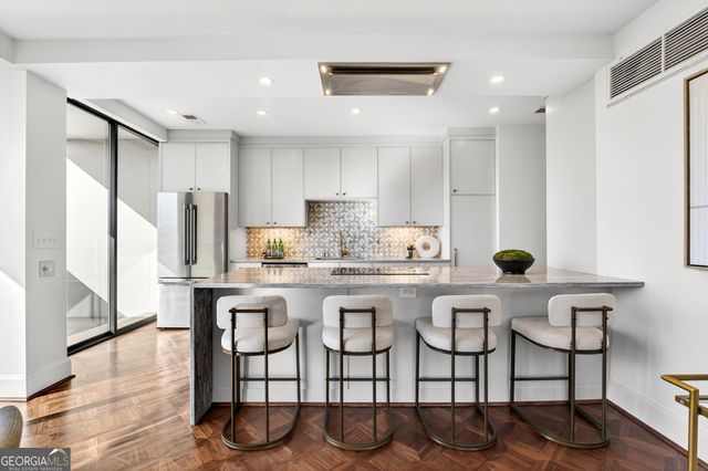 2575 Peachtree Road NE 7E, Atlanta, GA 30305