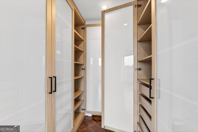 2575 Peachtree Road NE 7E, Atlanta, GA 30305