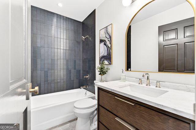 2575 Peachtree Road NE 7E, Atlanta, GA 30305