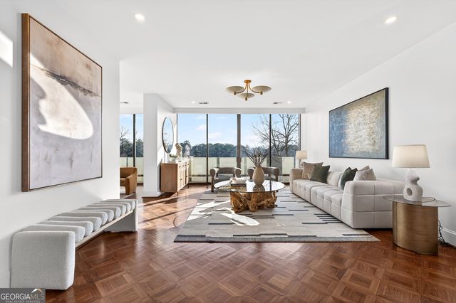 2575 Peachtree Road NE 7E, Atlanta, GA 30305