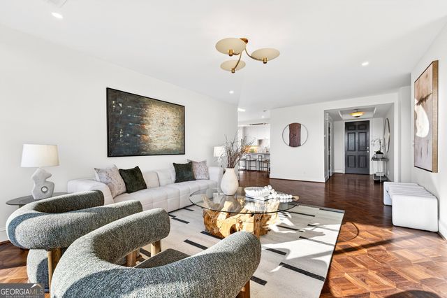 2575 Peachtree Road NE 7E, Atlanta, GA 30305