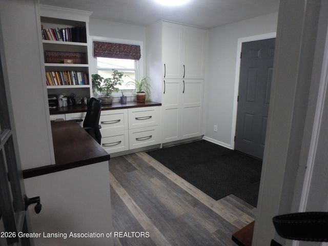 909 E Shaw Street, Charlotte, MI 48813