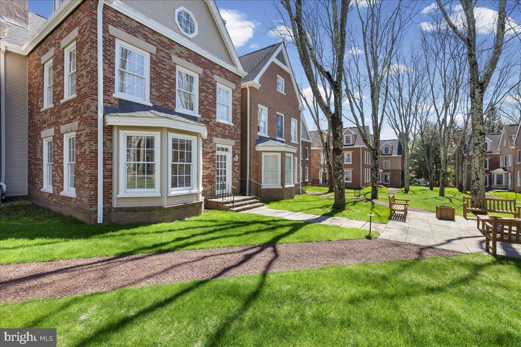 47 GOVERNORS LN, Princeton, NJ 08540