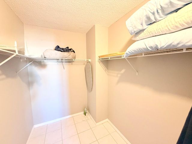 2929 S Ocean Boulevard 406, Boca Raton, FL 33432