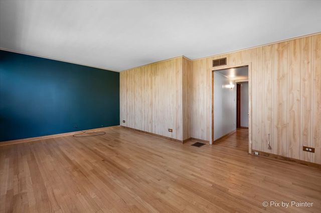 916 N Roberta Avenue, Melrose Park, IL 60164