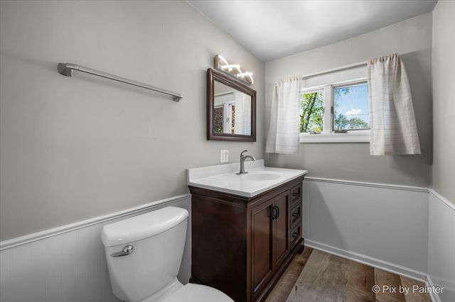 916 N Roberta Avenue, Melrose Park, IL 60164