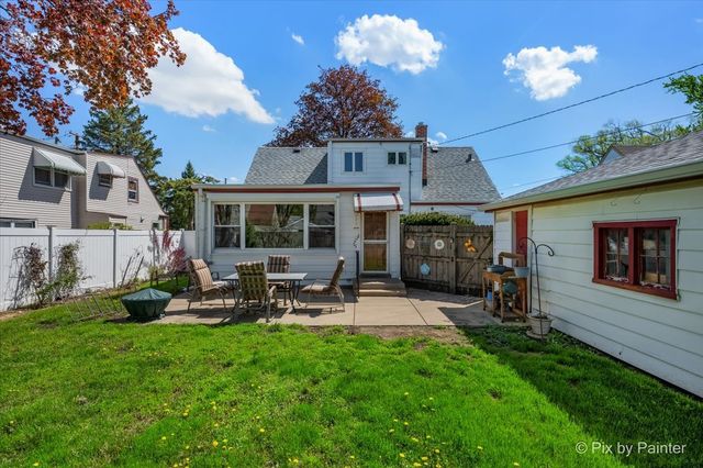 916 N Roberta Avenue, Melrose Park, IL 60164