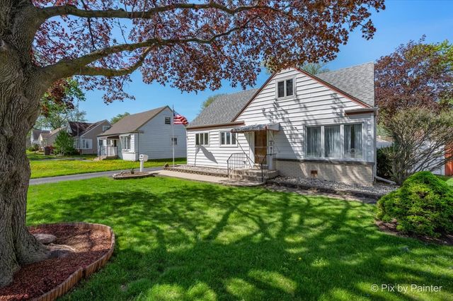 916 N Roberta Avenue, Melrose Park, IL 60164