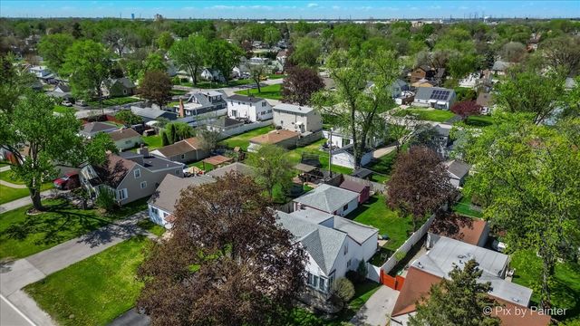 916 N Roberta Avenue, Melrose Park, IL 60164