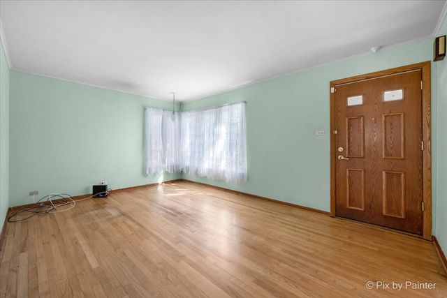 916 N Roberta Avenue, Melrose Park, IL 60164