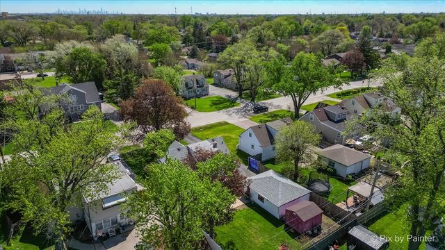 916 N Roberta Avenue, Melrose Park, IL 60164