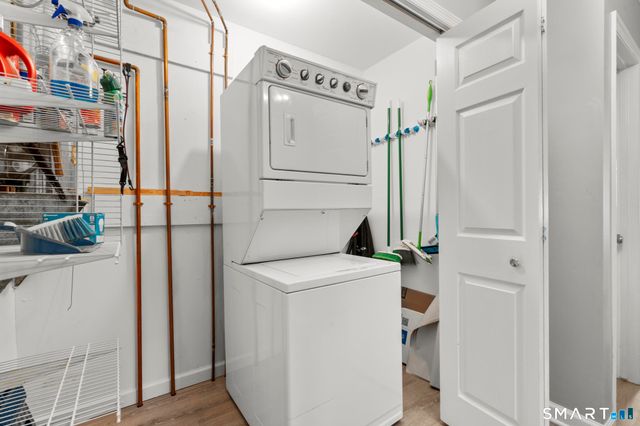 30 Kinlock Street, Milford, CT 06460