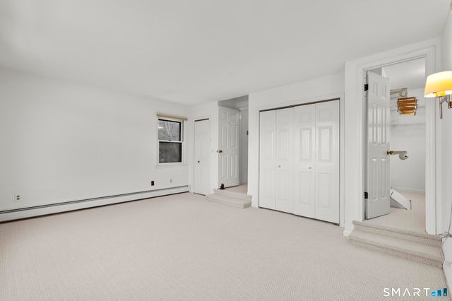 30 Kinlock Street, Milford, CT 06460