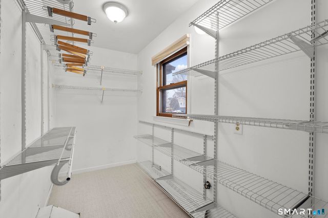 30 Kinlock Street, Milford, CT 06460