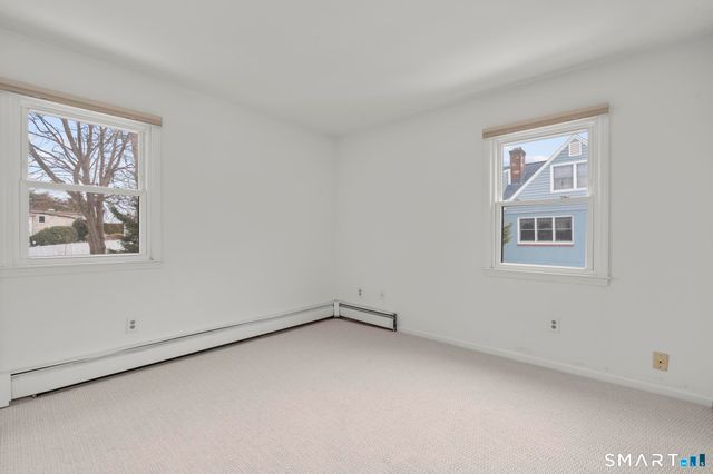 30 Kinlock Street, Milford, CT 06460