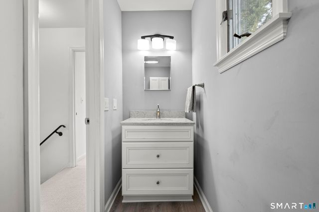 30 Kinlock Street, Milford, CT 06460