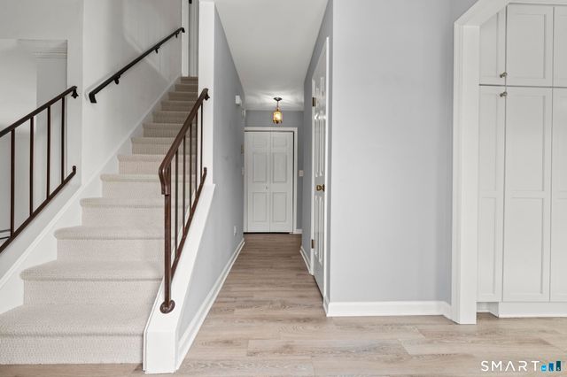 30 Kinlock Street, Milford, CT 06460